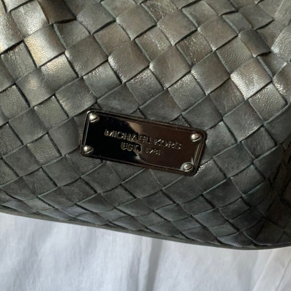 Handbag - Picture 2 of 2
